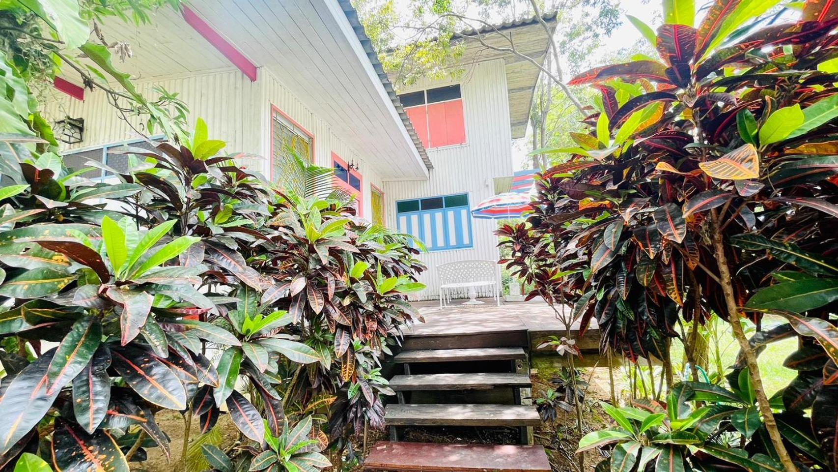 Hotel Baan Ing Khao Pak Chong Exterior foto